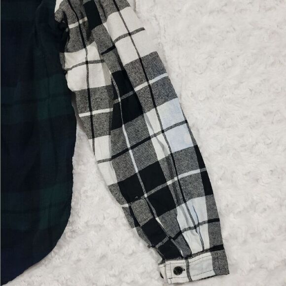 Forever 21 Patchwork Plaid hoodie shirt Womens Medium with pockets cozy cabin - Picture 4 of 8